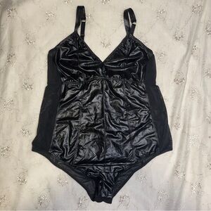 Torrid Curve Black Faux Leather Bodysuit – Size 2X